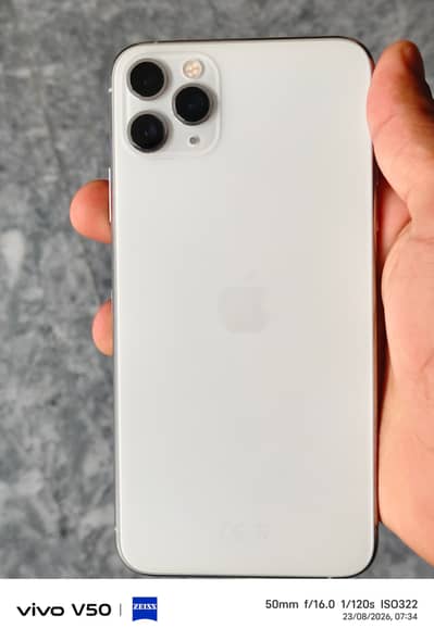 Apple iPhone 11 Pro Max Non pta factory unlock water pack air tight