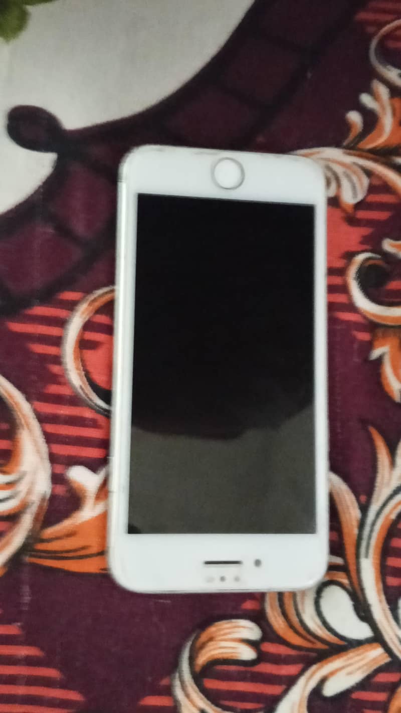 Apple iPhone 7 2