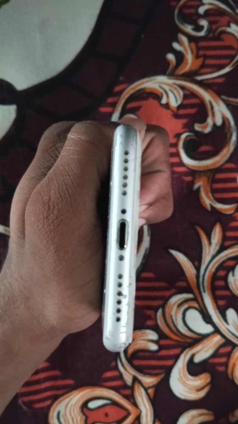 Apple iPhone 7 5
