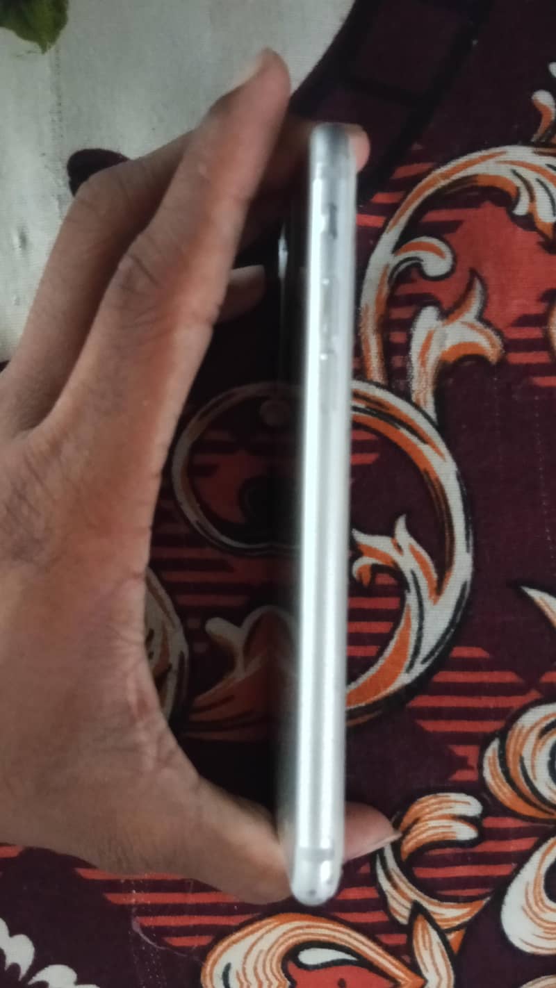 Apple iPhone 7 6