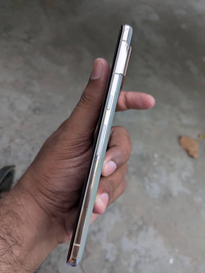 Google Pixel 7 Pro 4