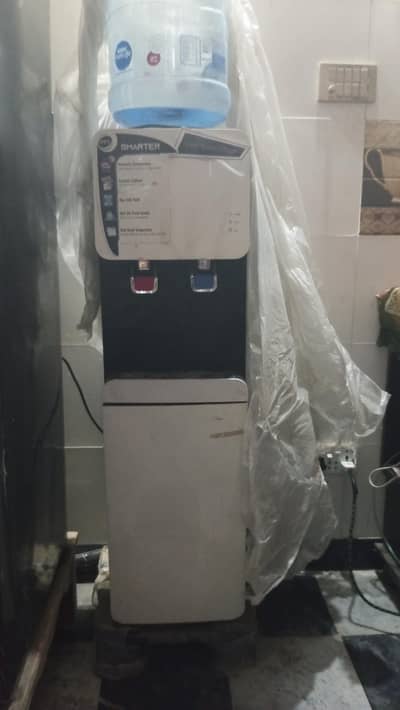 PEL water dispenser