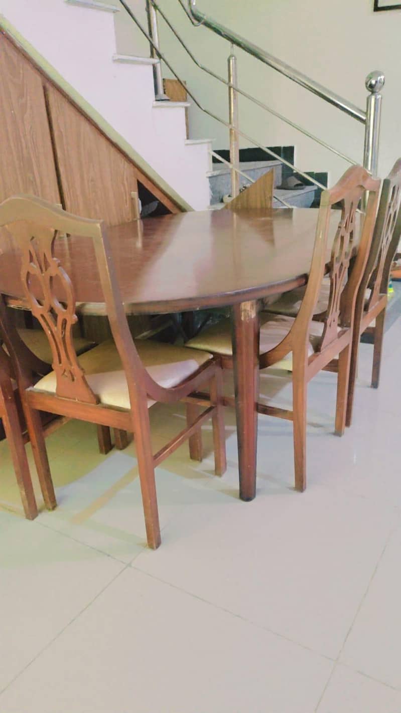 DINING TABLE 1