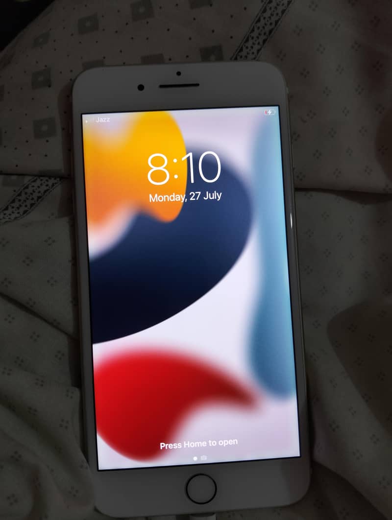 Apple iPhone 7 Plus 0