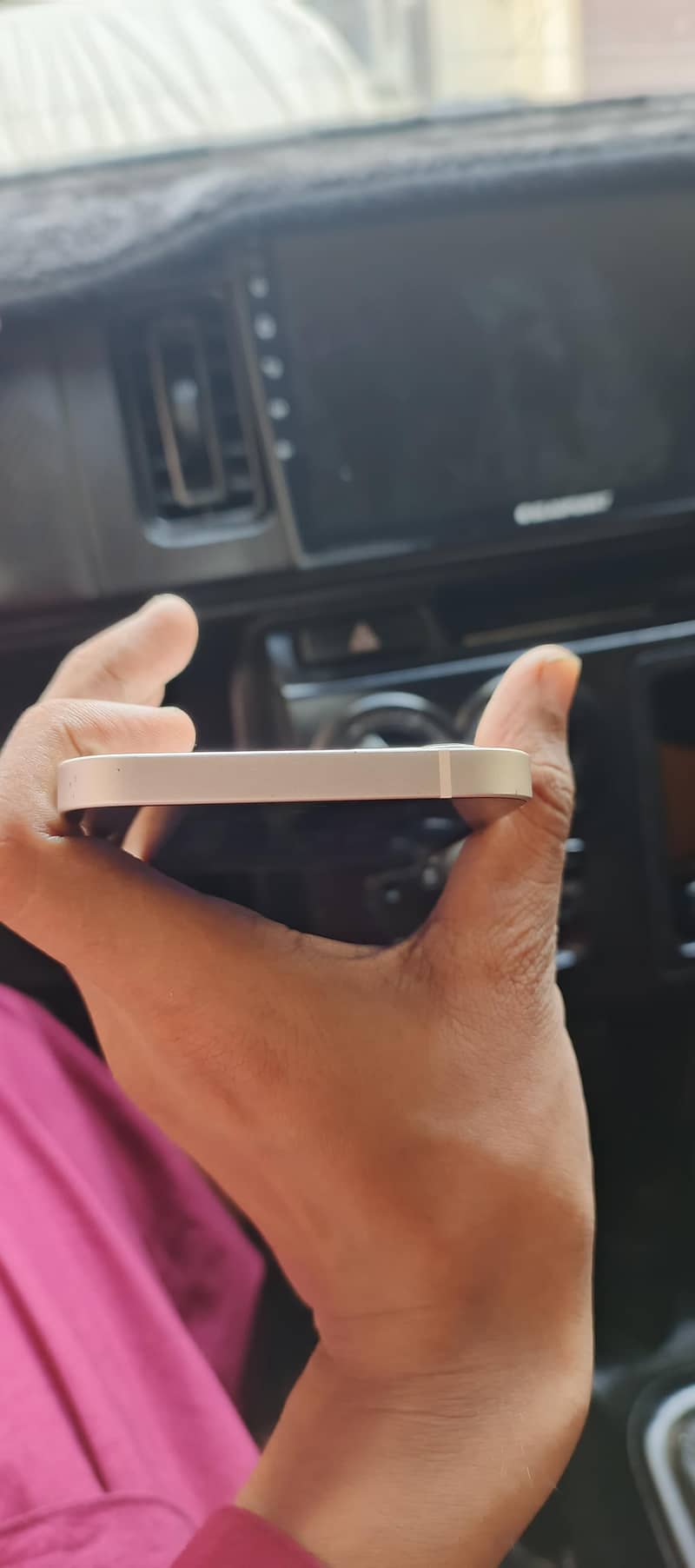 Apple iPhone 12 4