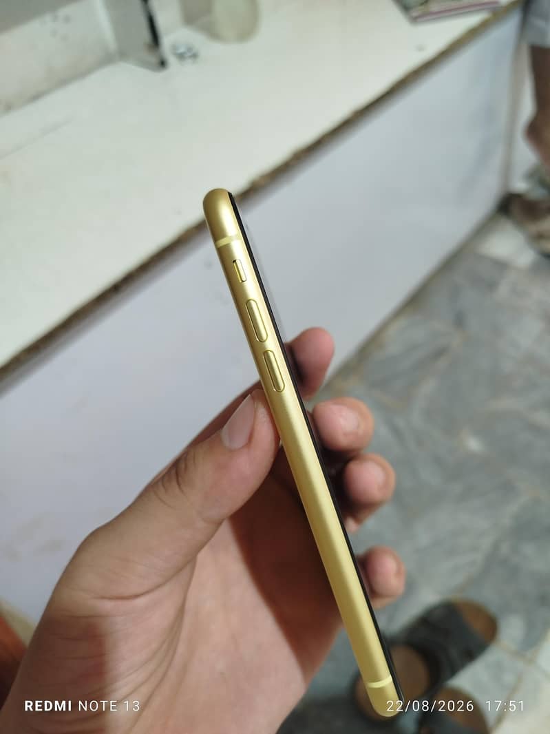 Apple iPhone 11 2