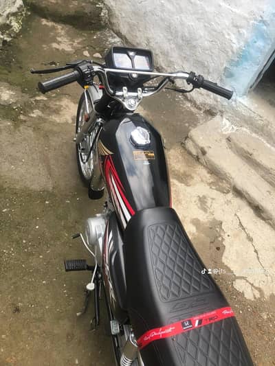 Honda CG 125 26 shape Model 025 Redclour
