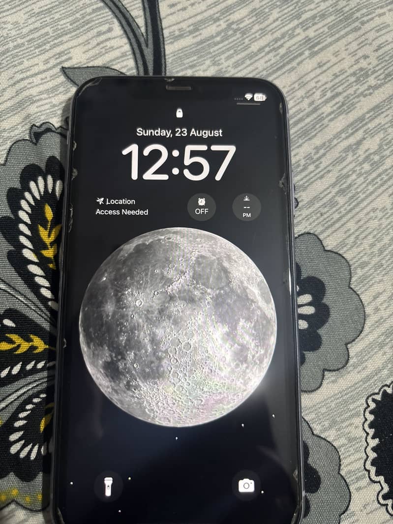Apple iPhone 11 4