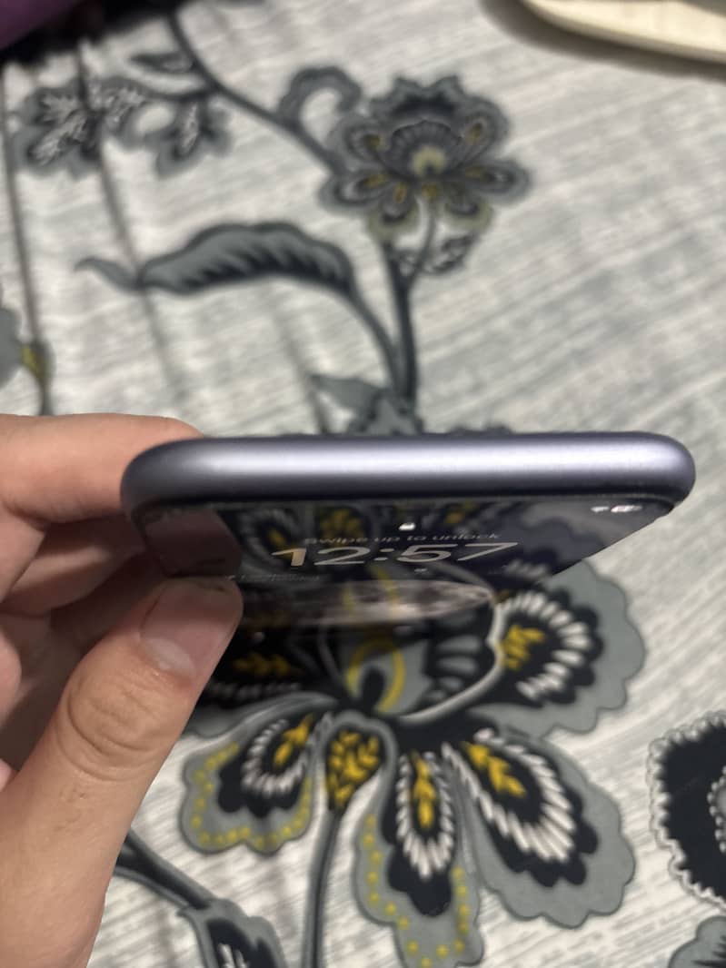 Apple iPhone 11 5