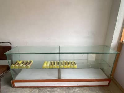 Glass counter