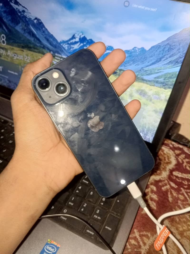 Apple iPhone 13 1