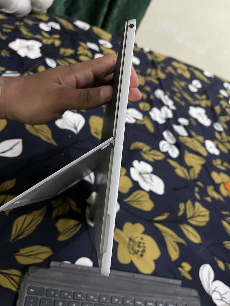 Microsoft Surface Pro 6 7