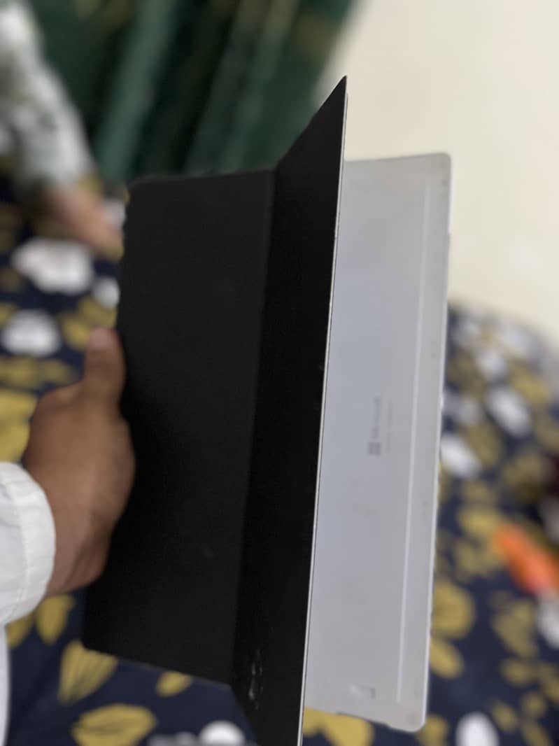 Microsoft Surface Pro 6 9