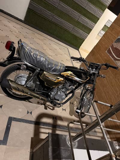 CG 125 Gold edition