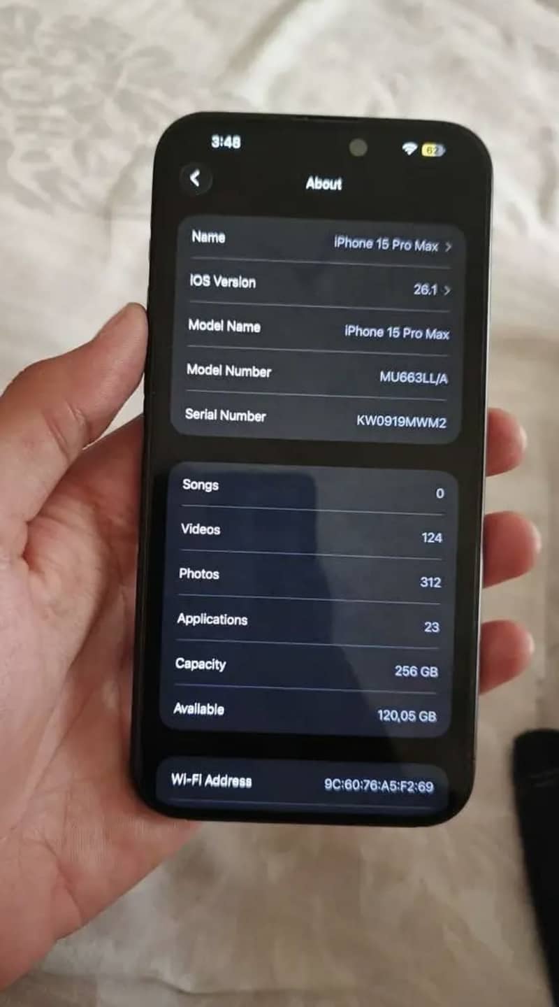 Apple iPhone 15 Pro 4