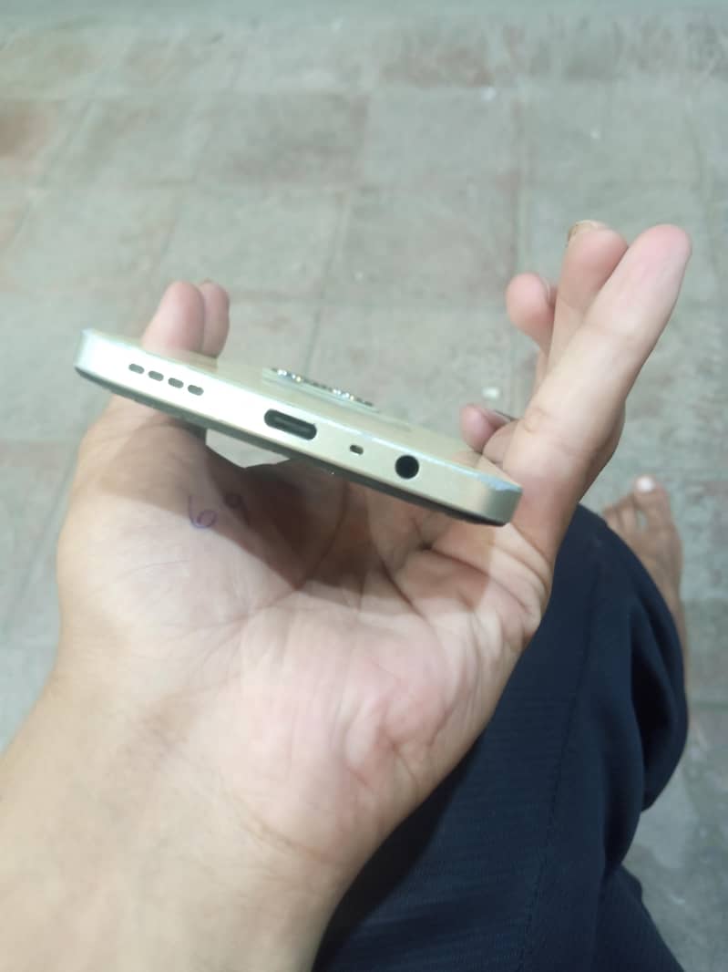 Realme C53 2