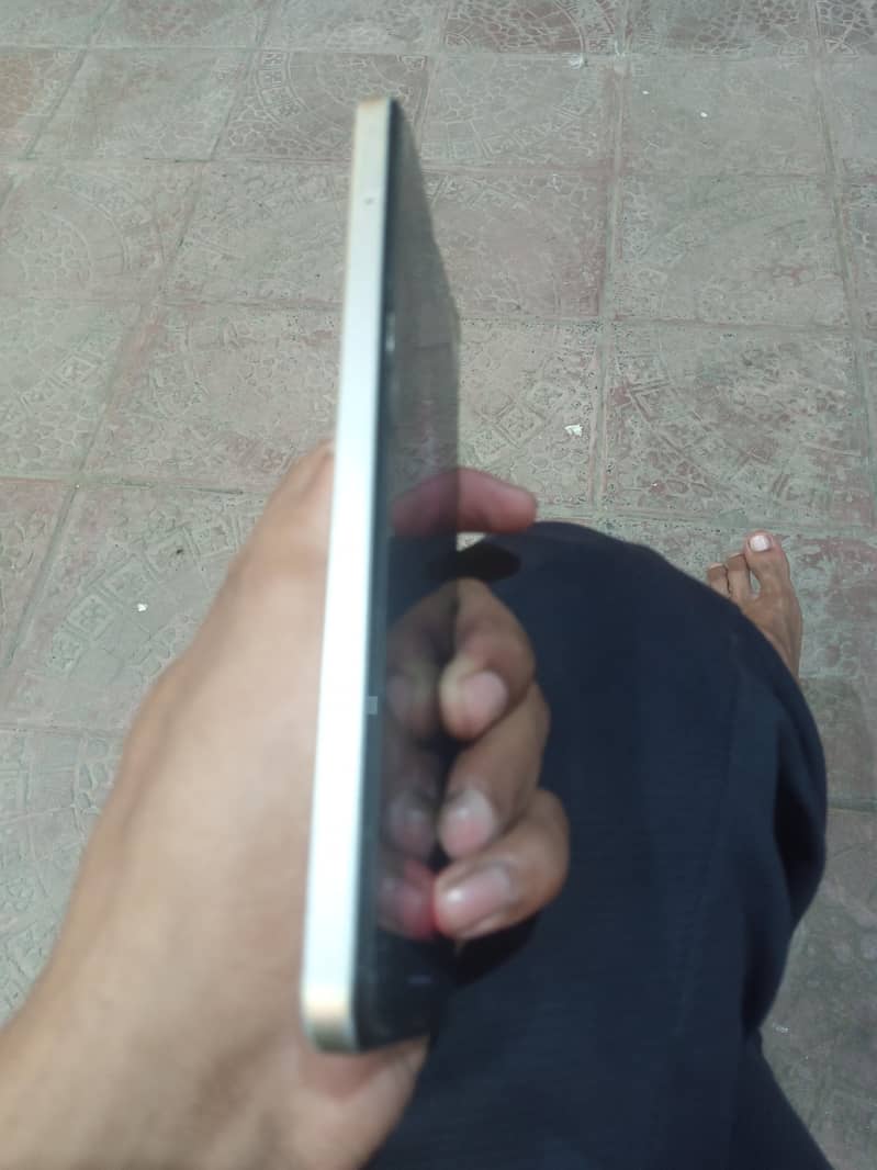 Realme C53 6