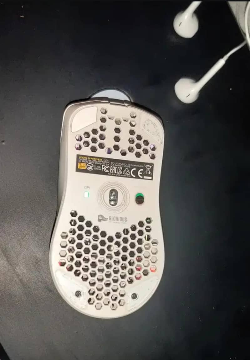 Original Glorious Model O Wireless 5