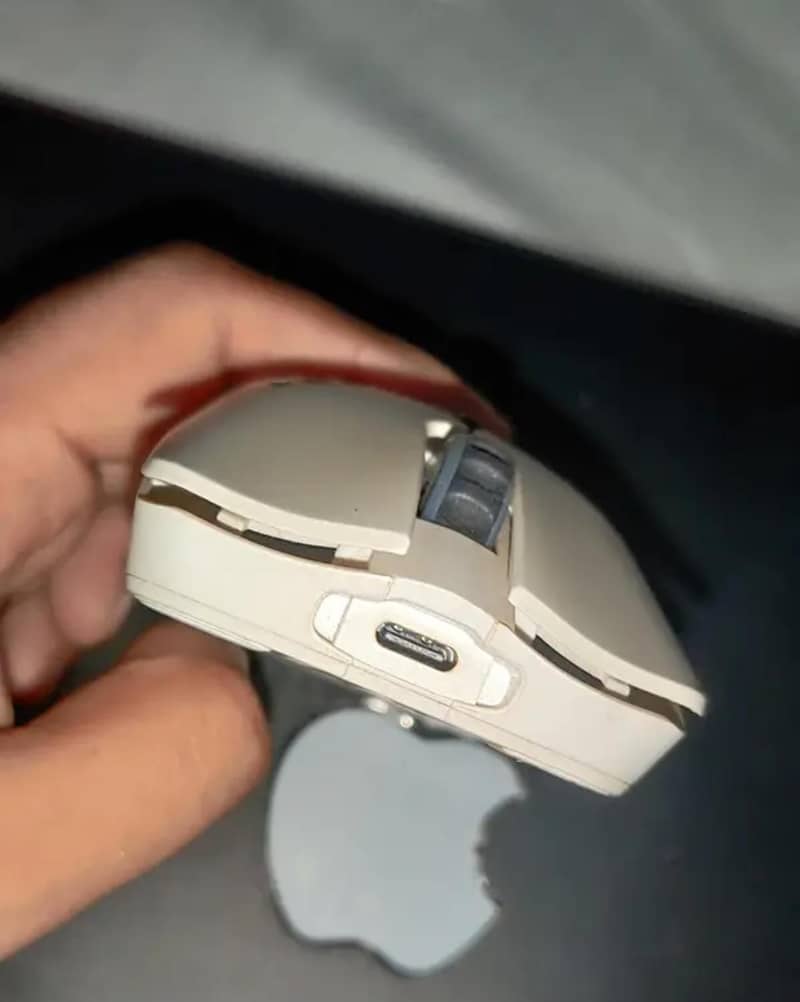 Original Glorious Model O Wireless 6