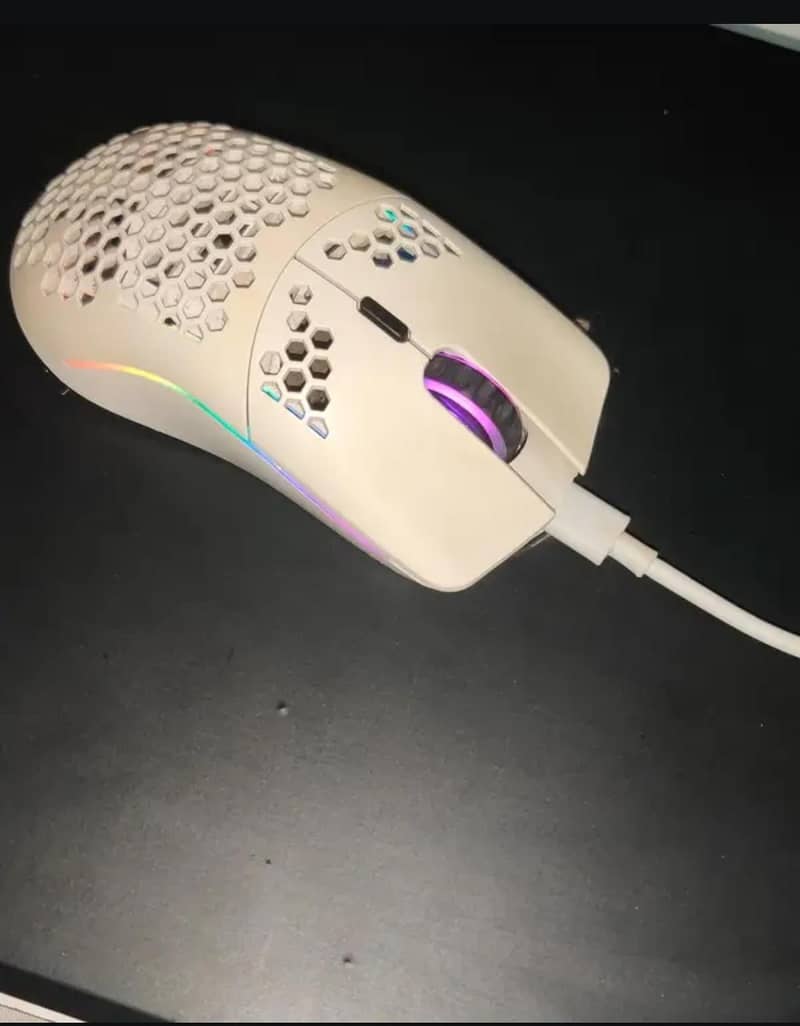 Original Glorious Model O Wireless 7