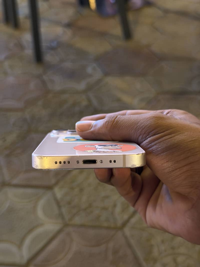 Apple iPhone 13 mini 9