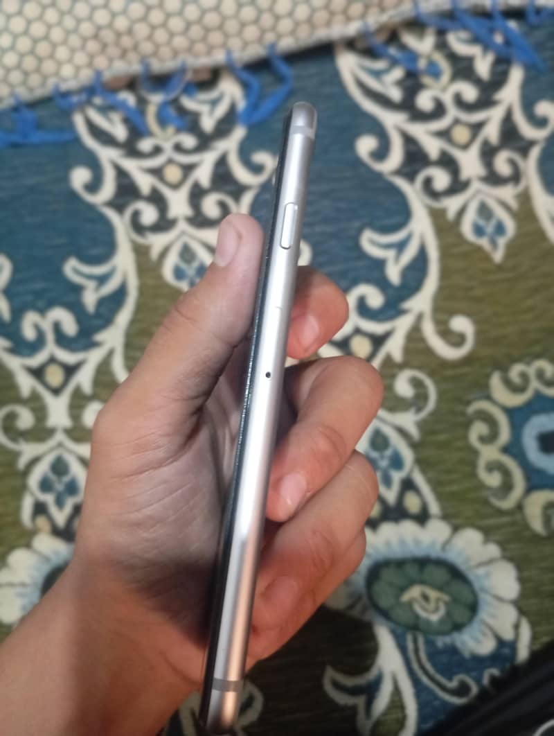 Apple iPhone 6 1