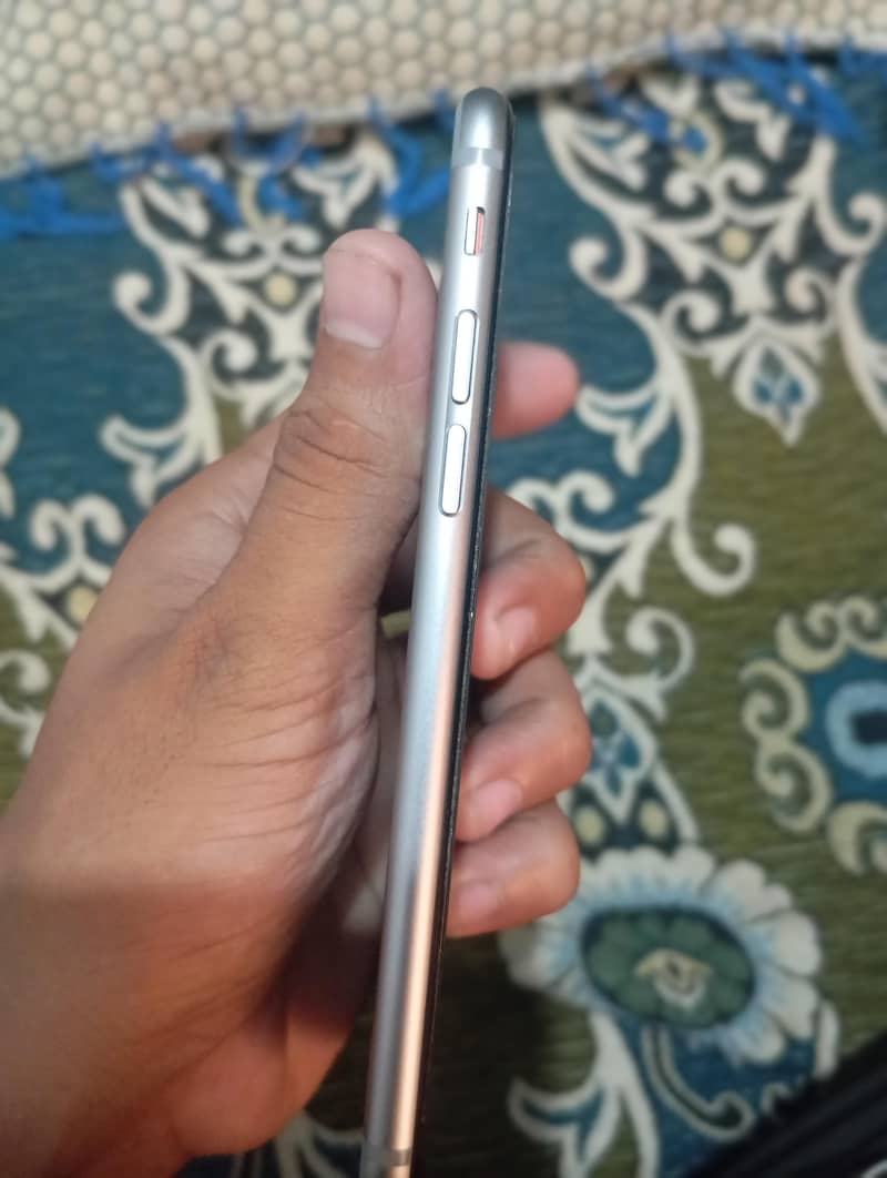 Apple iPhone 6 2