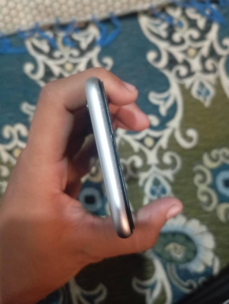 Apple iPhone 6 3
