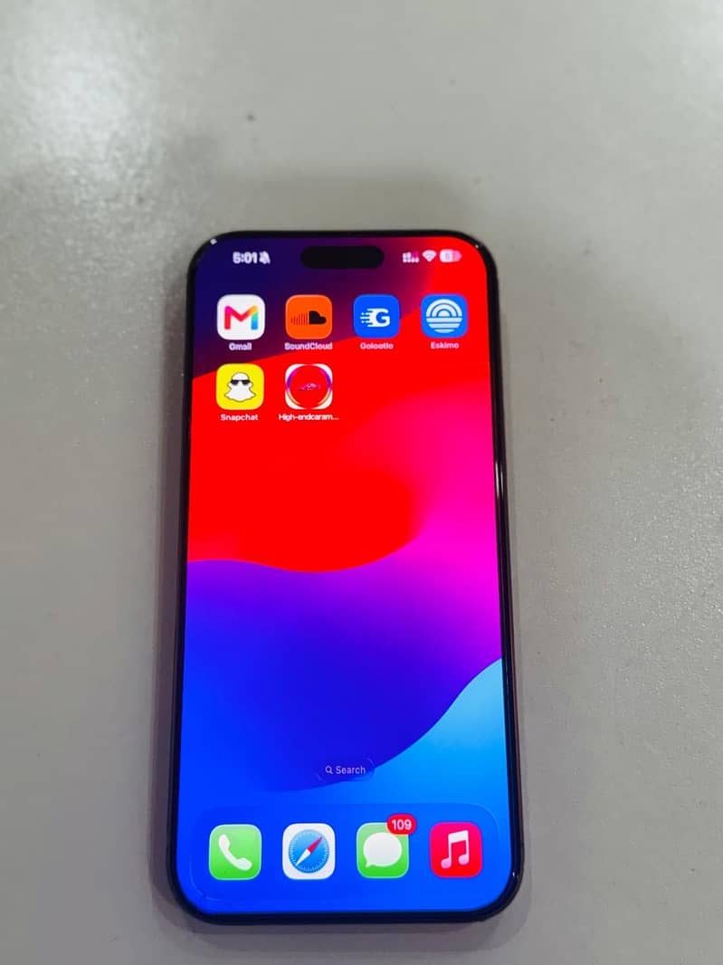 Apple iPhone 16 Pro Max 1