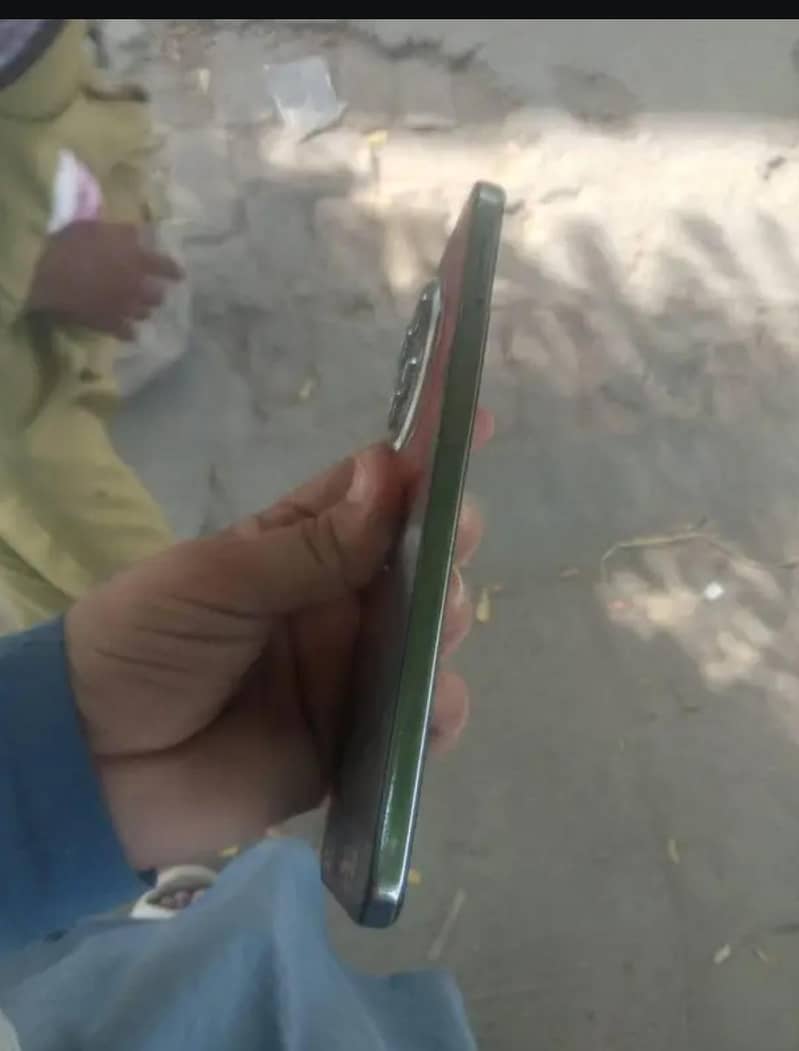 Tecno SPARK 30 Pro 4