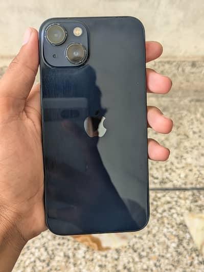 Apple iPhone 13
