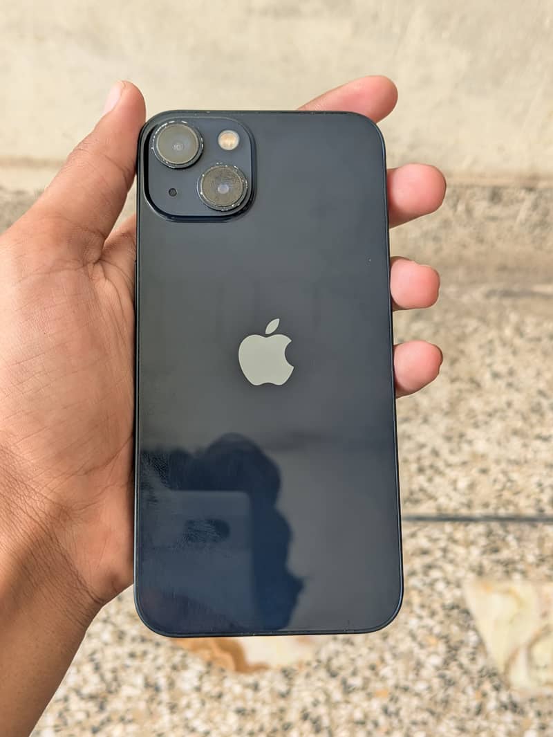 Apple iPhone 13 4