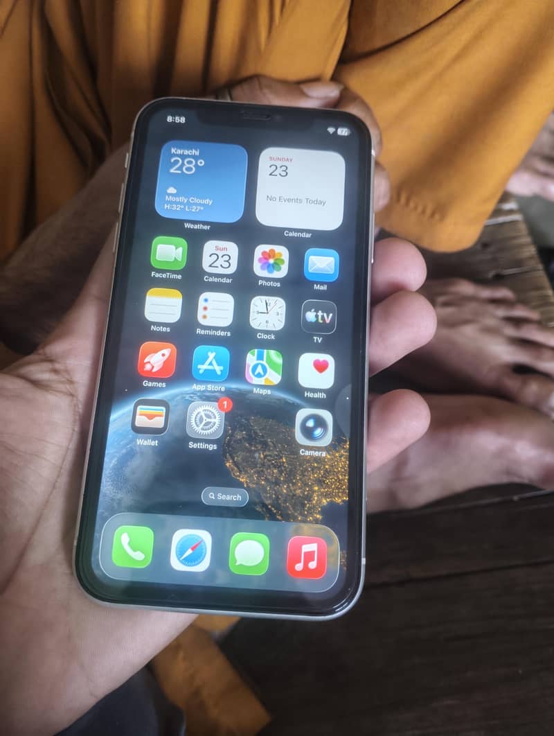 Apple iPhone 11 1