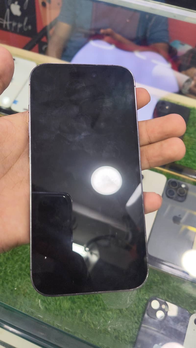 Apple iPhone 14 Pro 1