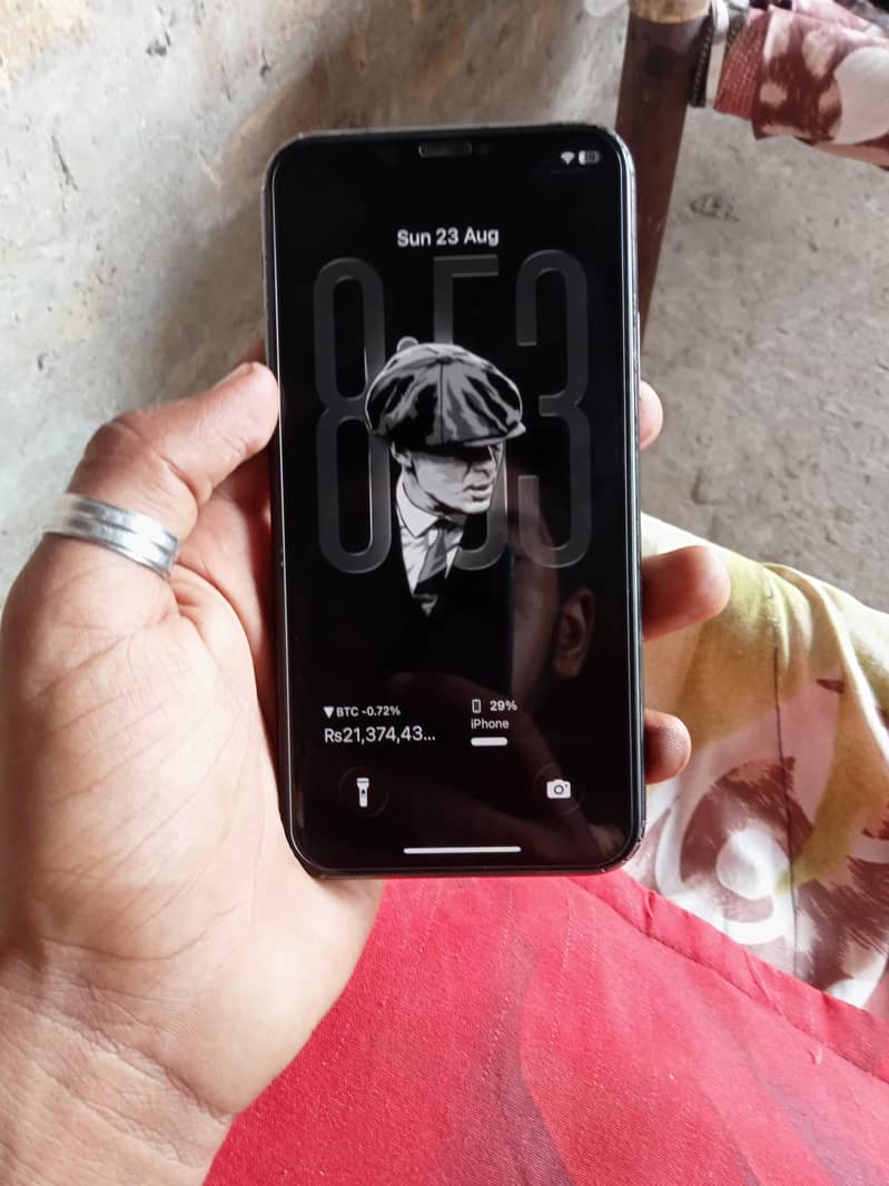 Apple iPhone 11 Pro 1