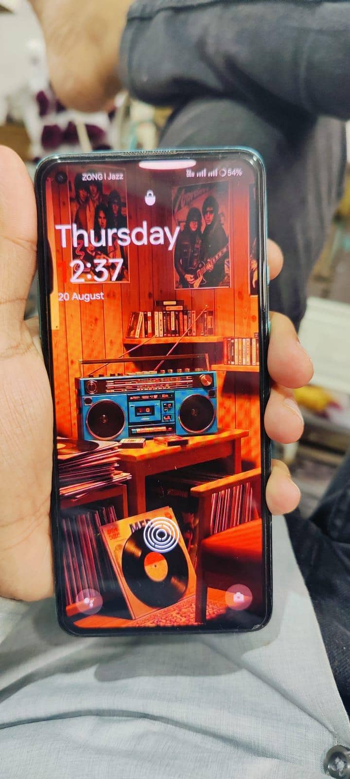 One Plus 8T 5