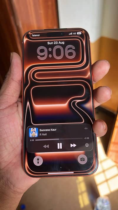 Iphone 17 pro max-256GB factory unlock with Box