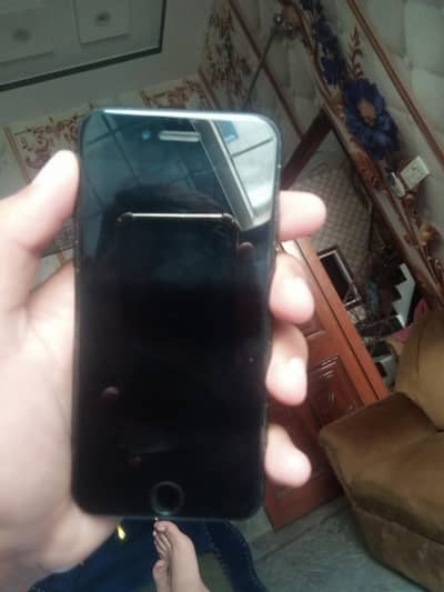 Apple iPhone 7