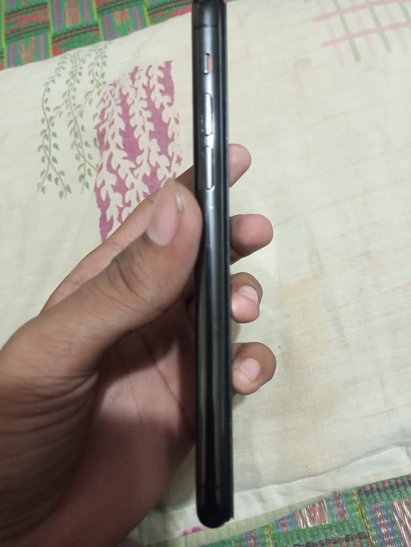 iPhone 11 Pro 2
