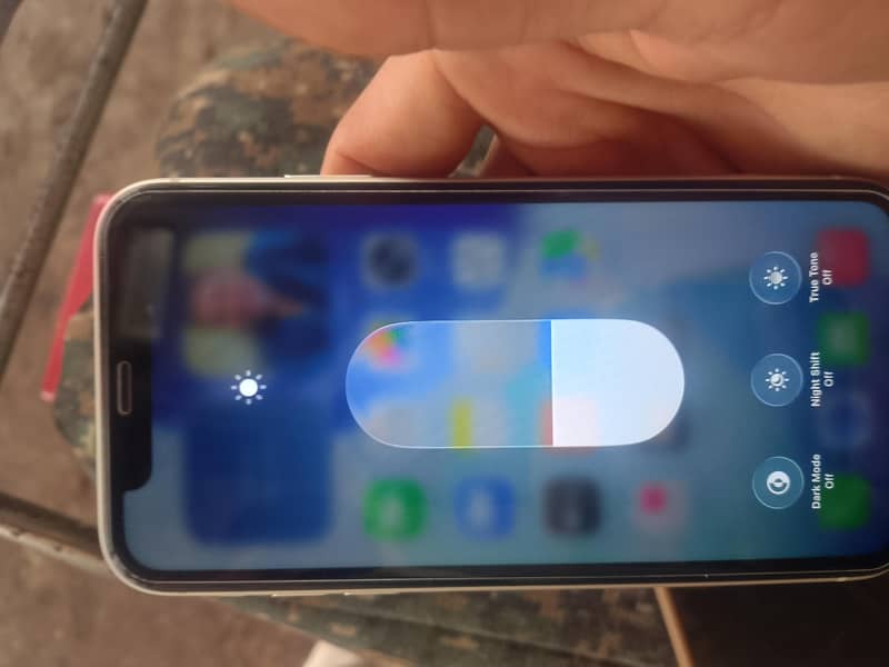 Apple iPhone 11 3