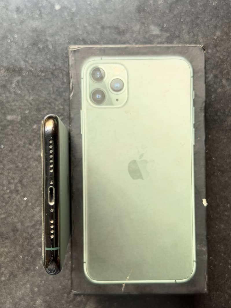 Apple iPhone 11 Pro Max 3