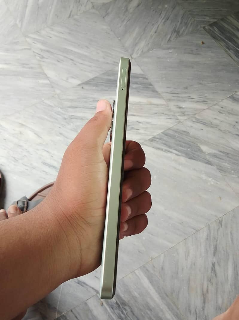 Realme Note 60x 2