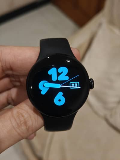 Google Pixel Watch 2 Black Like New