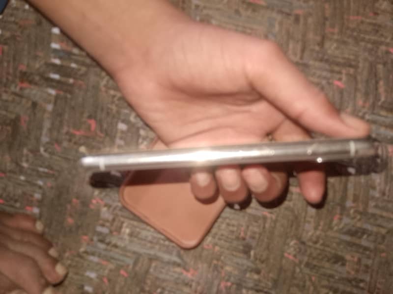 Apple iPhone X 1