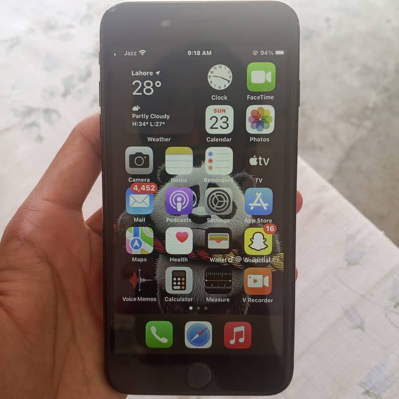 Apple iPhone 7 Plus 0