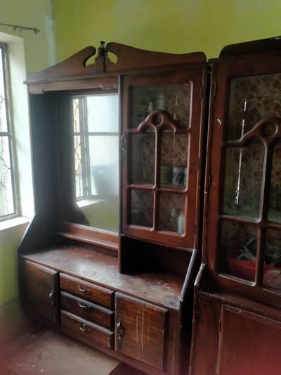 dressing Table in good condition. . . strong wood