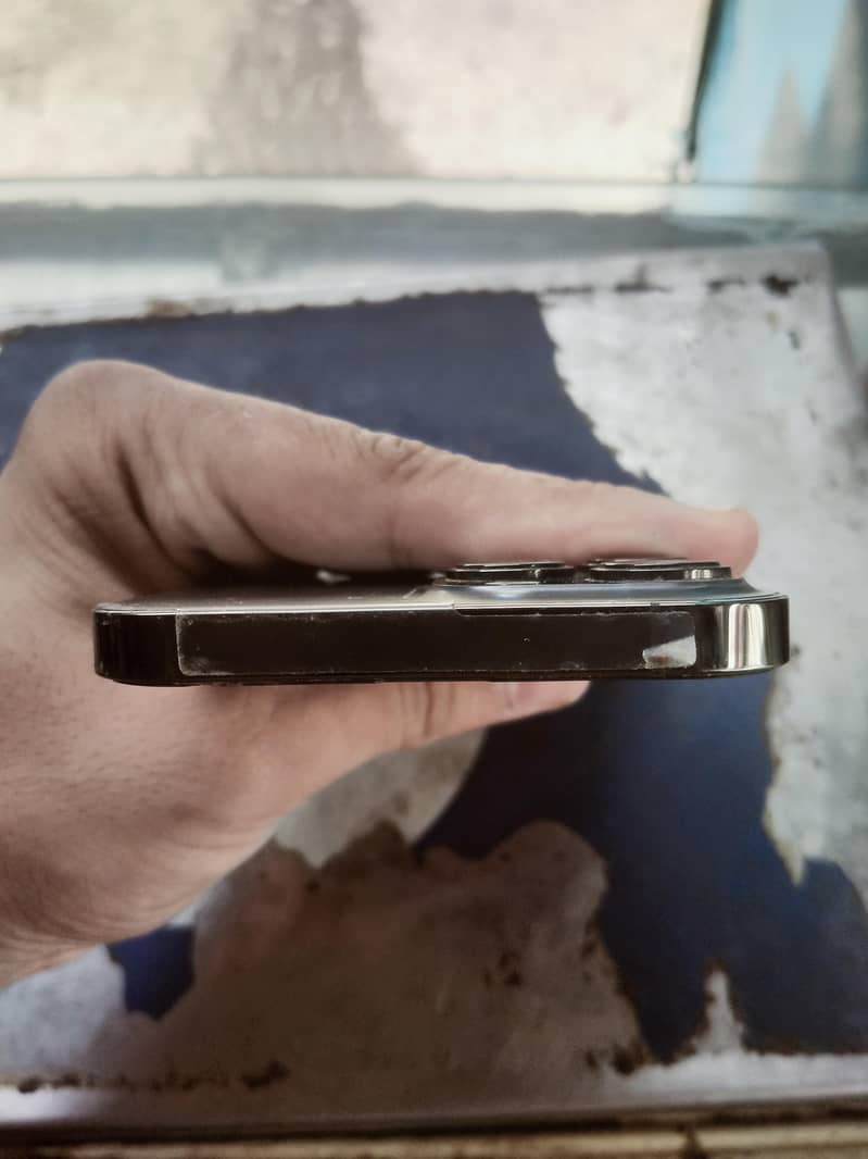 Apple iPhone 13 Pro Max 5