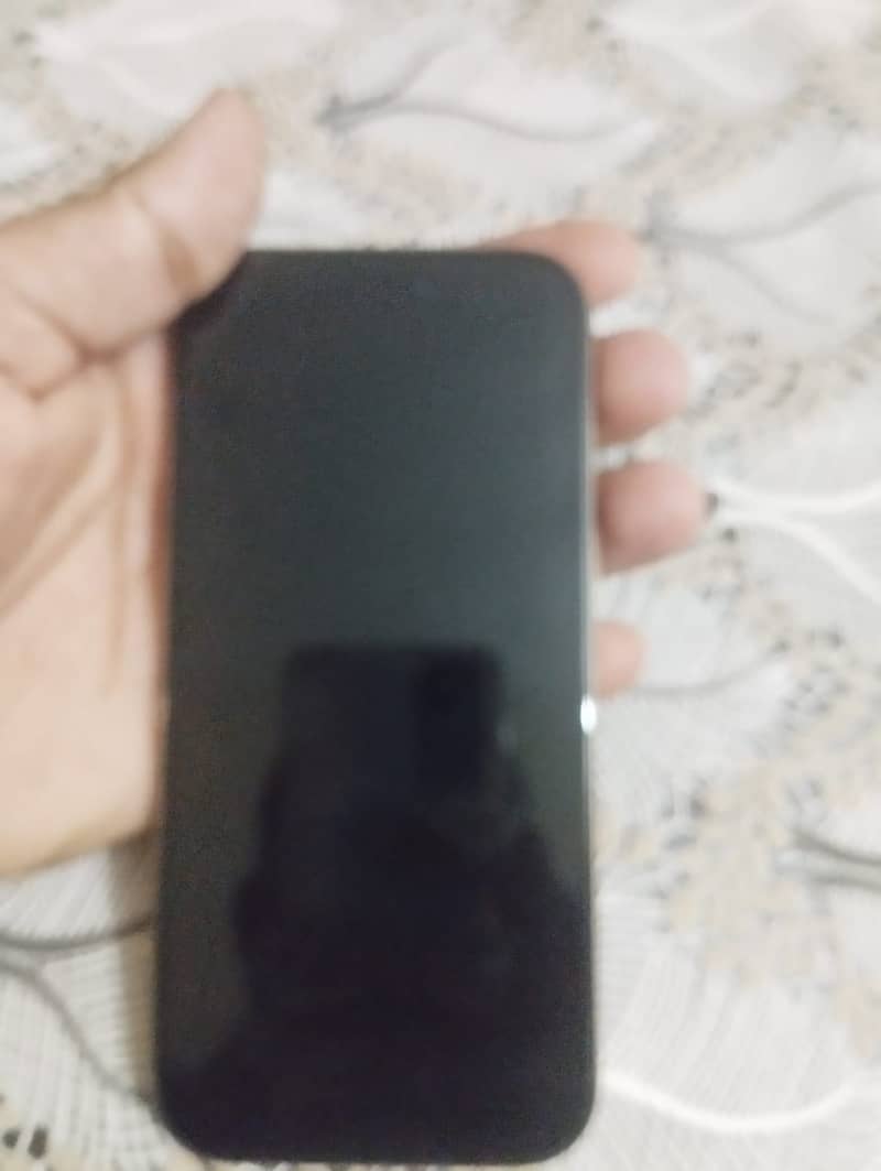 Apple iPhone 16 Pro 6