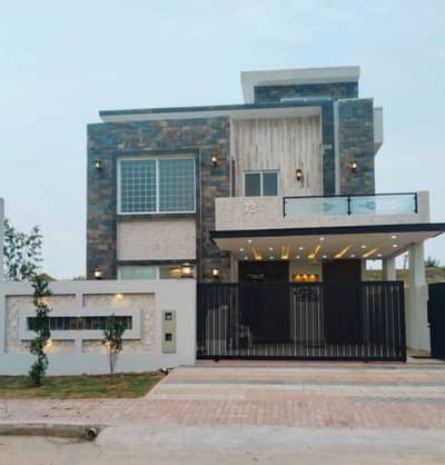10 Marla brand new house available for sale in DHA 3 sector B