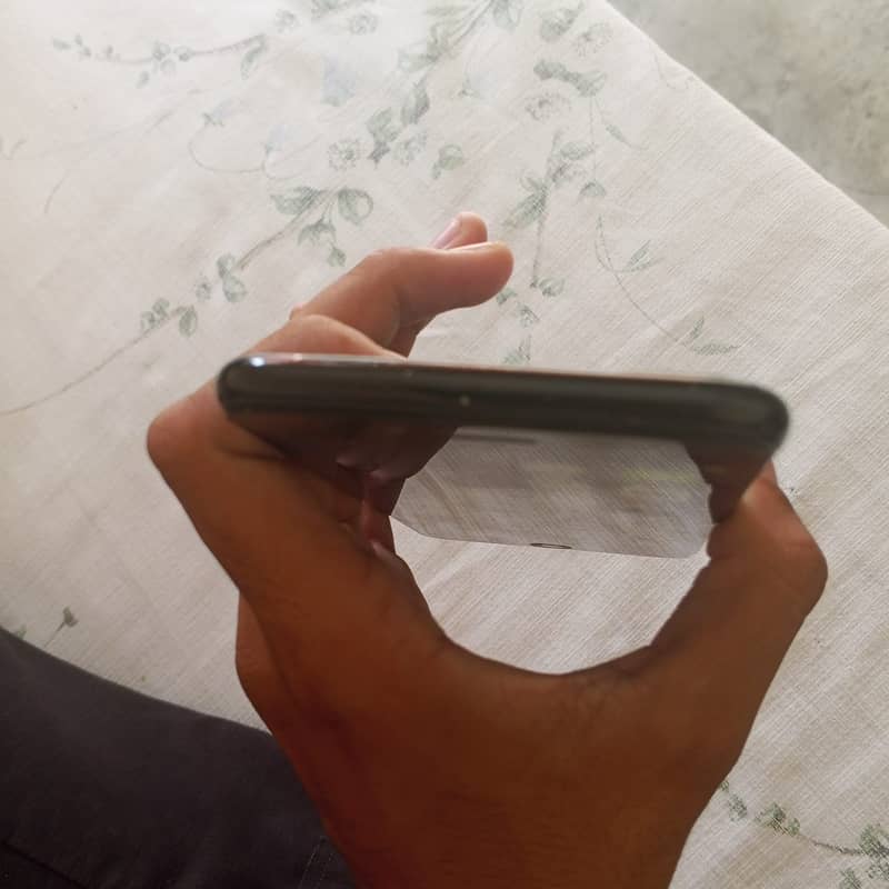 Apple iPhone 7 Plus 2